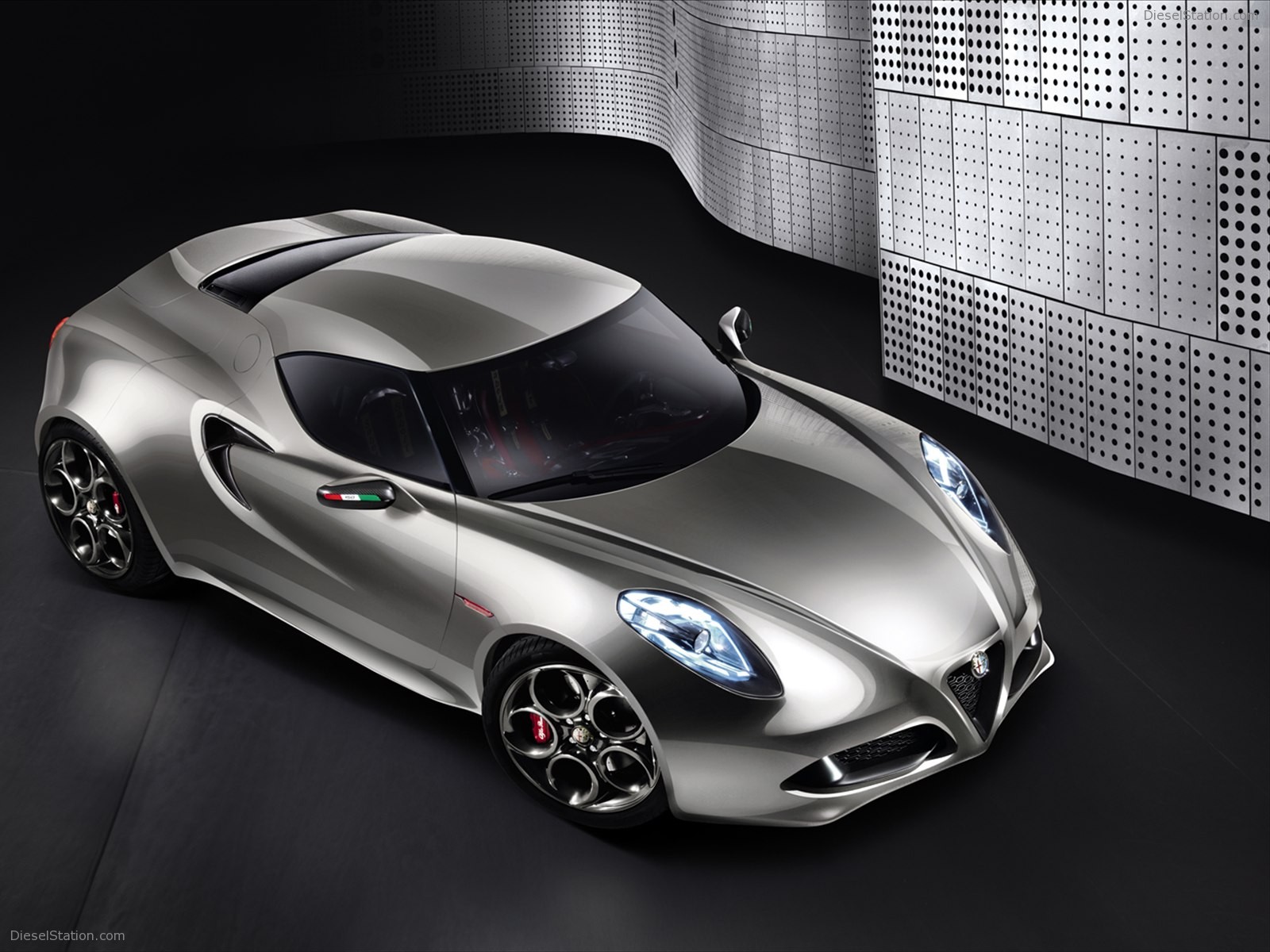 Alfa Romeo 4C Concept 2013